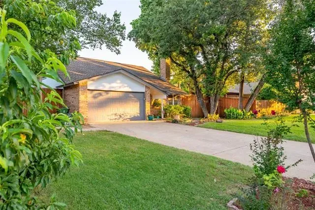 2728 Willow Bend Ct category