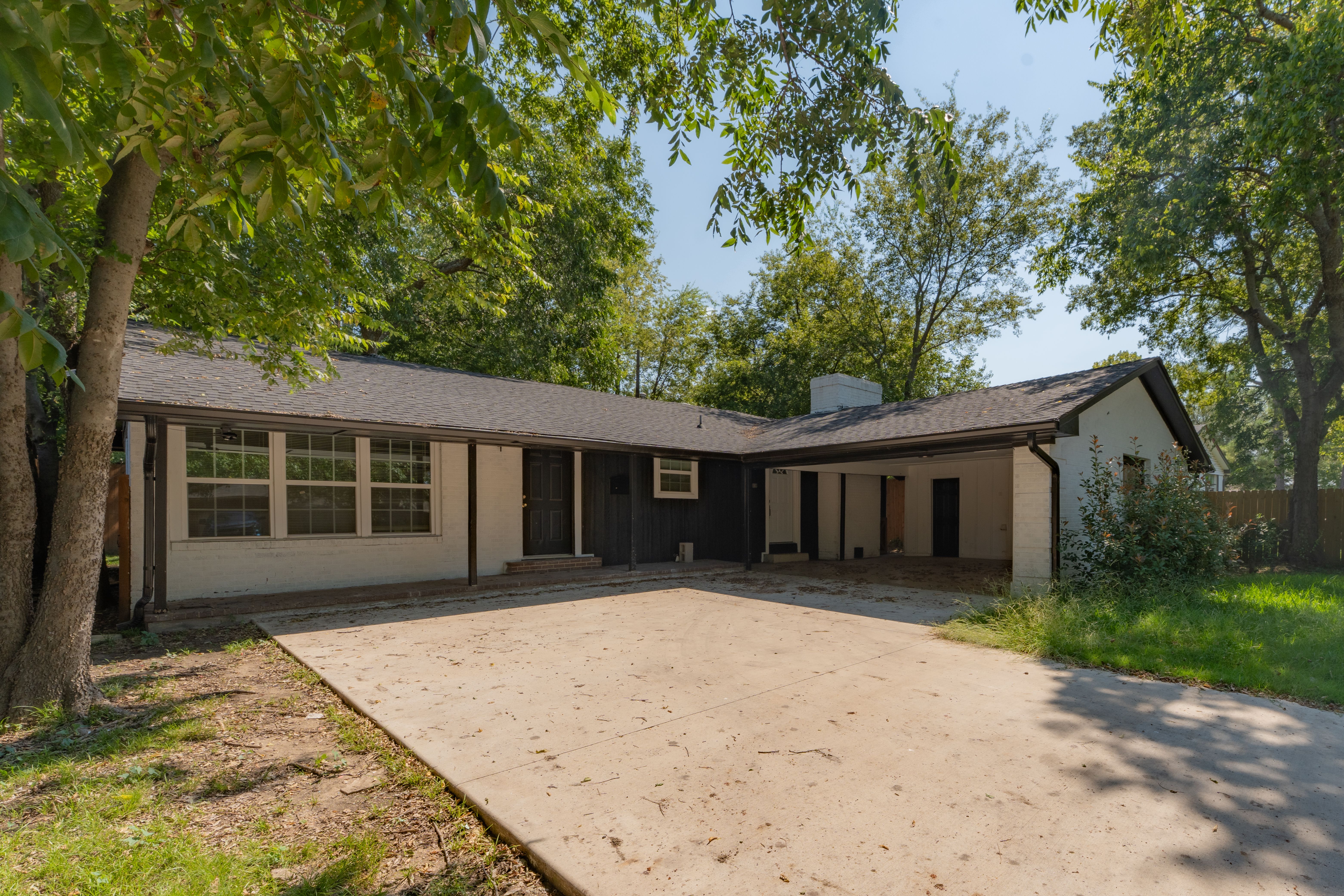 1103 N Grant Drive category