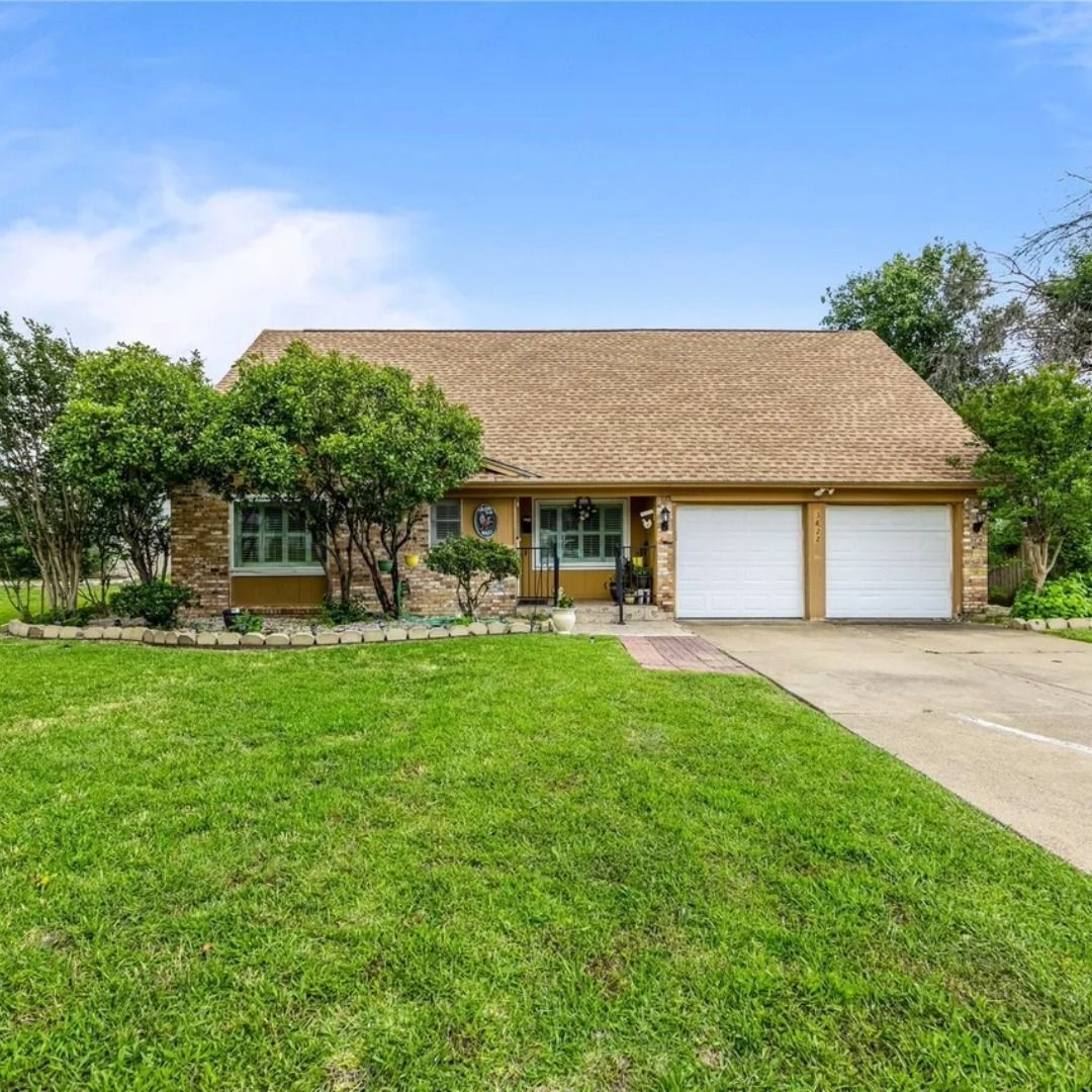 3822 E Calgary Ct category