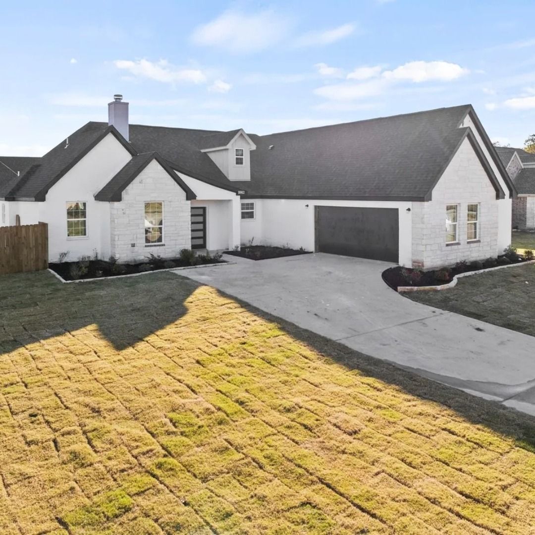 1002 Stone Hill, Mt Pleasant, TX 75455