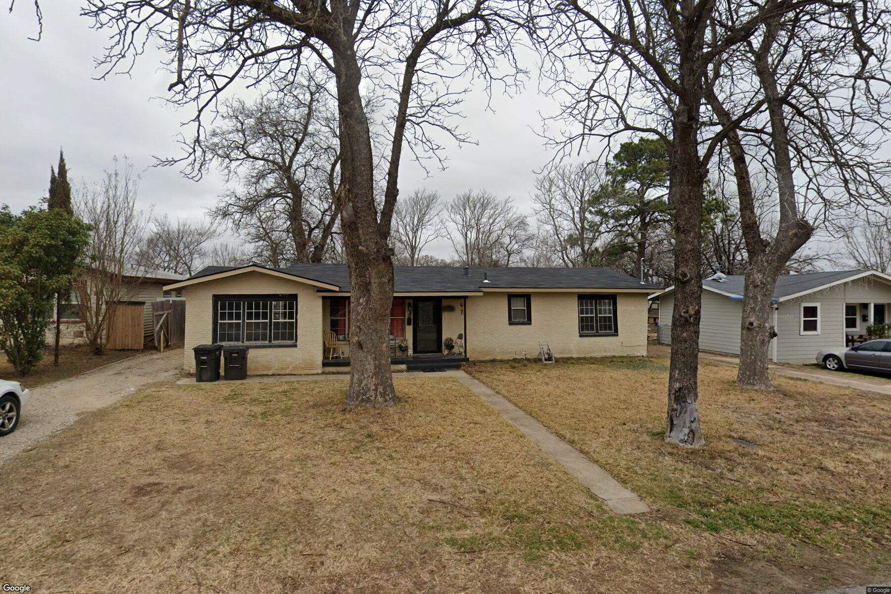 3829 Orchard St, Forest Hills, TX, 76119