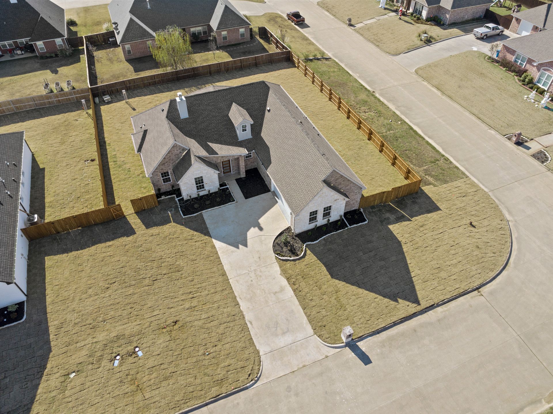 Concrete & Driveway
